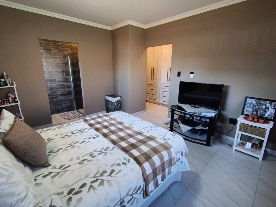 3 Bedroom Property for Sale in Wavecrest Eastern Cape